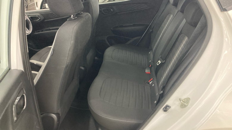 Hyundai i10 1.0 MPi SE Connect 5dr Petrol Hatchback